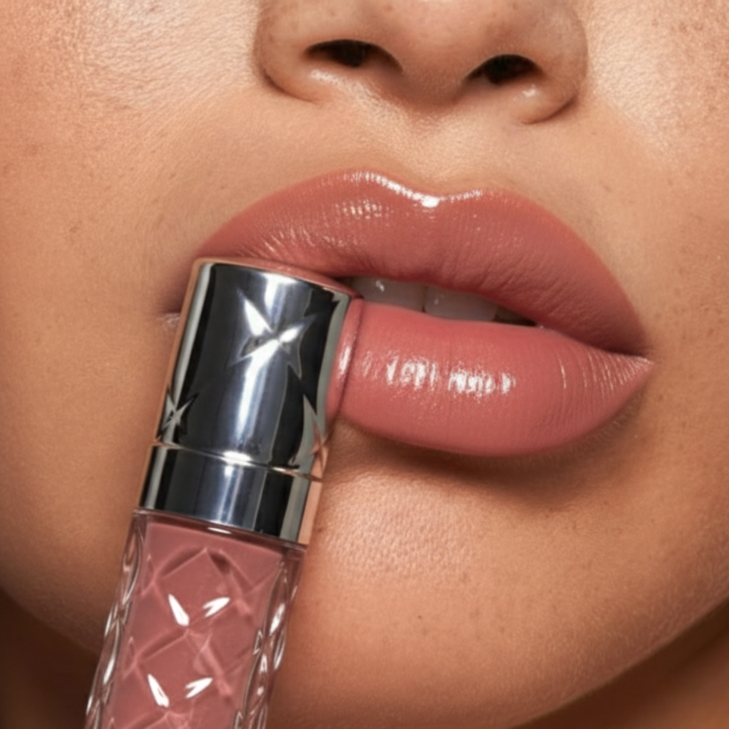 Bombshell Hydrating Lip Gloss